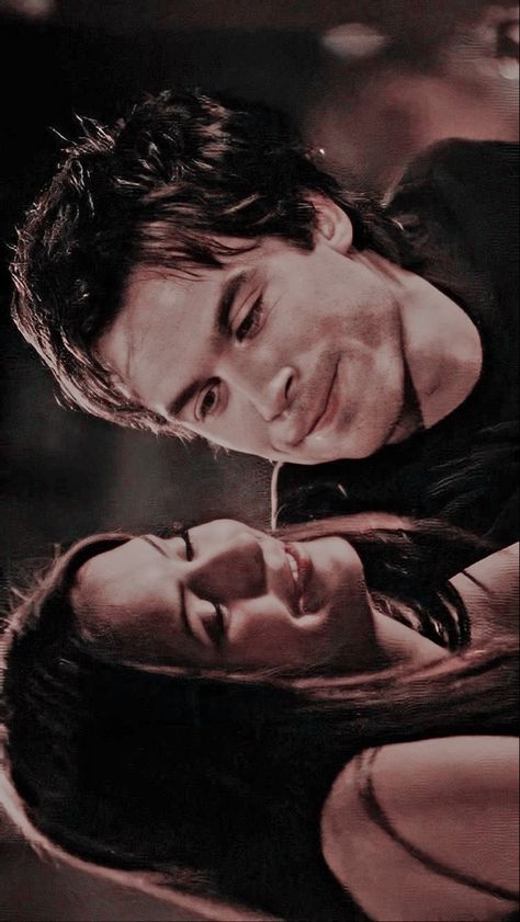 Delena Wallpaper, Damon Y Elena, Tvd Damon, Ian And Nina, The Vampire Diaries Characters, Vampire Diaries Poster, Damon Salvatore Vampire Diaries, Vampire Diaries Quotes, Vampire Diaries Guys