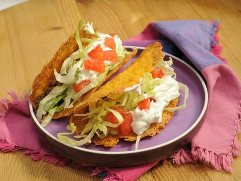 Cheese Taco Shells, Taco Shell Recipe, Buffalo Mac And Cheese, Creamy Chipotle Sauce, Cheese Taco, The Kitchen Food Network, Cheese Tacos, Taco Shells, Taco Fillings