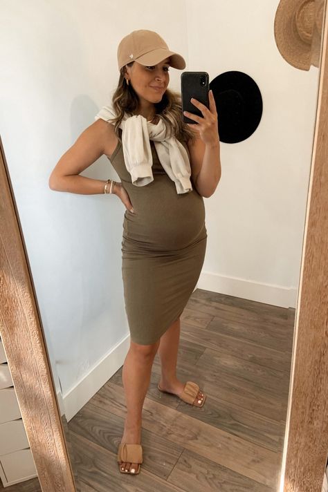 Pregnancy Style Spring, Spring Pregnancy Outfits, Babymoon Outfits, Dress The Bump, Maternity Outfit Ideas, Summer Pregnancy Outfits, Spring Maternity Outfits, Friendly Outfits, Fall Maternity Outfits