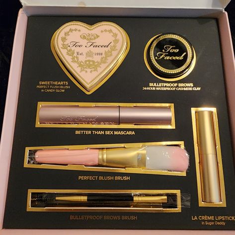 Too Faced All You Need Is Love & Makeup Gift Box, Nwt, Rare! Absolutely Beautiful & Exciting For Any Too Faced Collector Or Fan! Includes Sweethearts Flush Blush In Candy Glow! Includes Everything In Pictures. Some Imperfections. Box Has Some Spots & Small Nic In Sweethearts Blush. Please Review Closely Before Purchasing. Fancy Makeup Products, Too Faced Makeup Aesthetic, French Makeup Products, Pretty Makeup Products, Two Faced Makeup, Makeup Gift Box, Makeup Package, Makeup Help, Pinterest Makeup