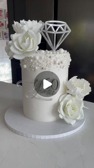 Diamond Wedding Anniversary Decorations, Diamond Shaped Cake, 60 Year Wedding Anniversary Ideas, 60 Anniversary Cake, Diamond Anniversary Party Ideas, Diamond Cake Ideas, 60 Wedding Anniversary Ideas, 60th Birthday Cake Ideas For Mom, 60th Wedding Anniversary Cakes