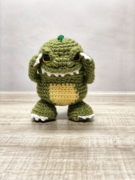 Hand made by me Find me @ FB: ChewyzCrochet IG: chewyz_crochet Crochet Godzilla, Godzilla, Made By Me, Crochet Amigurumi, Hand Made, Amigurumi, Yarn, Sewing, Knitting