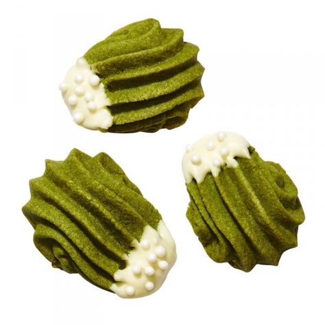 Green tea cookies - Chatelaine Matcha Treats, Tea Cookies Recipe, Green Tea Cookies, Lapis Legit, Caprese Salad Recipe, Shipping Cookies, Matcha Cookies, Green Tea Recipes, Best Green Tea