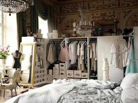 Bedroom & closet combo. Bedroom Wardrobe, House Room, Closet Bedroom, Cozy Room, Room Inspiration Bedroom, Room Aesthetic, Dream Bedroom, Bedroom Inspo, Beautiful Space