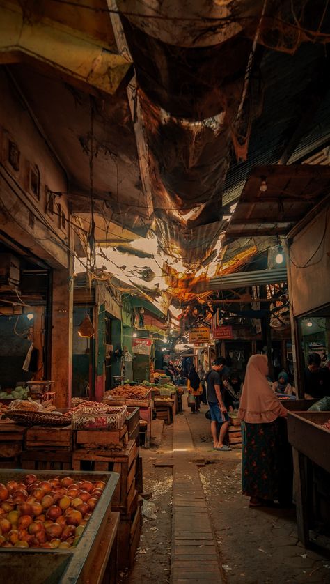 traditional market Pasar Tradisional Aesthetic, Pasar Lama Tangerang, Market Photography, Medieval Japan, Gothic Mansion, Gold Veins, Composition Drawing, Indonesian Culture, Colour Illustration