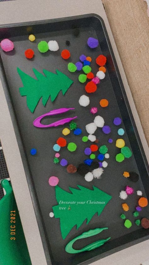 Eyfs Reception, Eyfs Christmas, Christmas Tree Cut Out, Finger Gym, Funky Fingers, Eyfs Activities, Preschool Christmas, Fine Motor Activities, Motor Activities