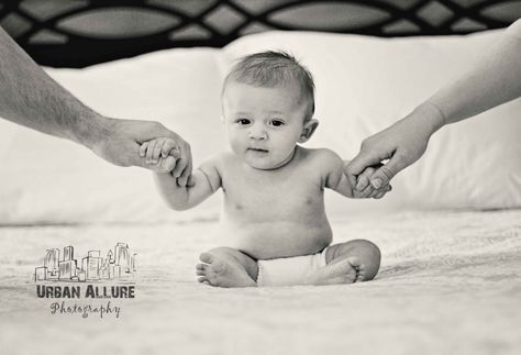 3 month old sitting up holding parents hands | 3 month photo ideas ... 3 Month Old Baby Pictures, Photo Bb, 4 Month Baby, 3 Month Old Baby, 3 Month Old, Baby Boy Pictures, Baby Poses, Baby Boy Photos, Foto Baby