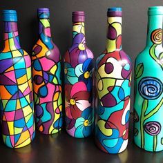 Watering Indoor Plants, Happy Hooligans, Painted Glass Bottles, Hand Painted Wine Bottles, Painted Bottles, Hand Painted Bottles, Posca Marker, Glass Bottle Diy, Glass Painting Designs