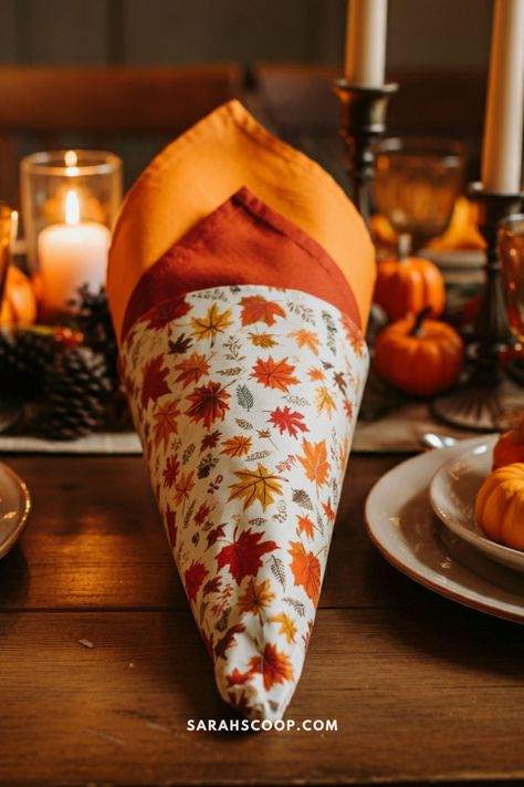 25 Creative Thanksgiving Napkin Folding Ideas Thanksgiving Napkin Folding, Star Napkin Folding, Turkey Napkin Fold, Thanksgiving Napkin Folds, Napkin Folding Ideas, Turkey Napkins, Thanksgiving Tree, Folding Ideas, Festive Table Setting