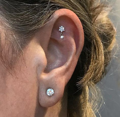 Dainty Flat Piercing, Flat Piercing, Maria Tash, Diamond Flower, Small Tattoos, Piercings, Diamond Earrings, To Create, Stud Earrings