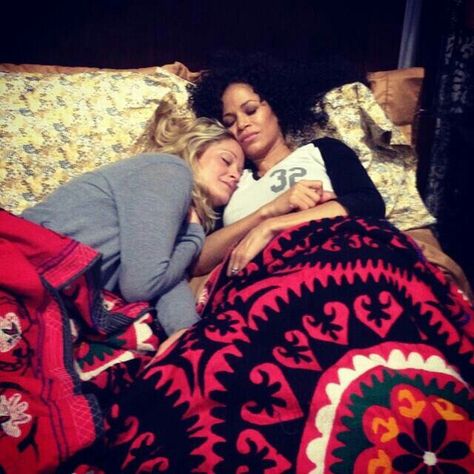 Stef & Lena Adams Foster Teri Polo And Sherri Saum, The Fosters Aesthetic, Stef And Lena, Foster Cast, Sherri Saum, The Fosters Tv Show, Jake T Austin, Teri Polo, Tv Show Couples