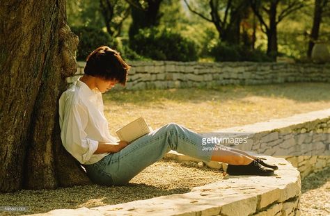 figure reference, person, person reading, person sitting, art reference Pose Duduk, Sitting Under A Tree, Person Reading, Sitting Pose Reference, Sitting In A Tree, Under A Tree, Human Drawing, Tree Pose, Human Reference