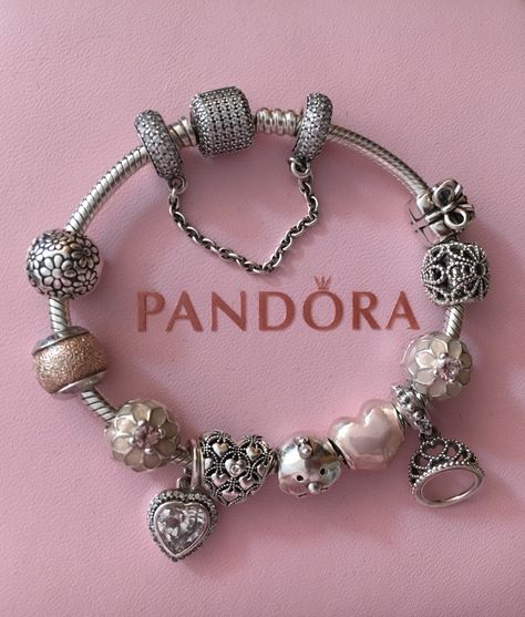 Pink And White Pandora Bracelet, Pandora Bracelet Charms Ideas Pink, Pink Pandora Bracelet, Pandora Charms Pink, Pandora Bracelet Charms Ideas, Pandora Bracelet Designs, Dior Aesthetic, Dope Jewelry Accessories, Pandora Collection