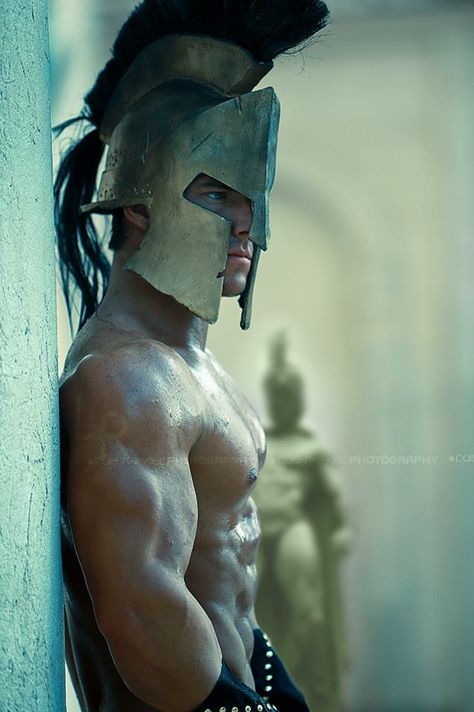 Spartan Manama, Fantasy Male, Shirtless Men, Male Art, Mens Costumes, Muscle Men, Male Body, Bodybuilder, Male Beauty