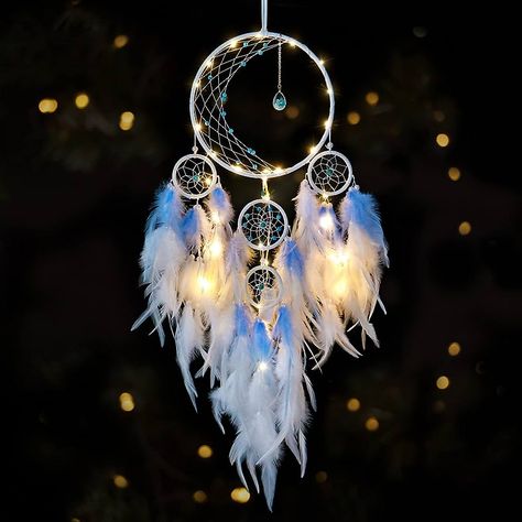 Originated from the 18th century Indians, they believed that dream catchers possessed powerful spiritual power, capable of capturing beautiful dreams and filtering out nightmares. It represents blessing, pray for peace and good luck. An ideal gift for yourself, family and kids. Decor With Lights, Moon Dream Catcher, Blue Dream Catcher, Bedroom Bohemian, Feather Dream Catcher, Handmade Dreamcatcher, Moon Decor, Wedding Ornament, Blue Garden