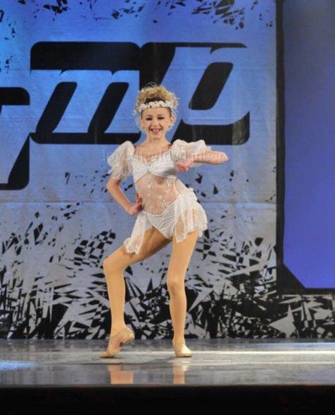 Ma, He's Making Eyes At Me | Chloe Lukasiak Wiki | Fandom Chloe Elizabeth, Liquid Smooth, Chloe Lukasiak, Maddie Ziegler, Dance Company, Dance Costume, Musical Theatre, Dance Moms, Dance Costumes