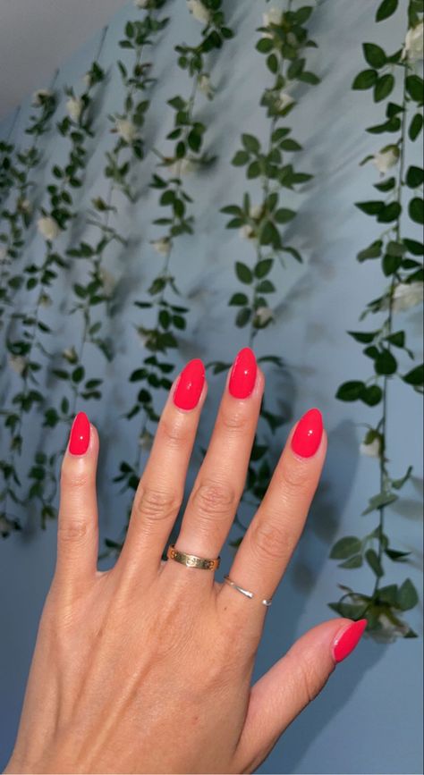 Short Almond Nails Color, Short Bright Almond Nails, We Seafood And Eat It Opi, Orange Red Almond Nails, Coral Red Almond Nails, Cajun Shrimp Almond Nails, Cajun Shrimp Nail Color, Bright Red Nails Summer, Red Nails Short Almond