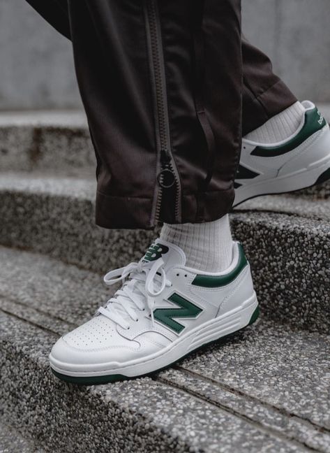 New Balance 480 New Balance 480 Outfit Man, New Balance 480 Outfit, New Balance Shoes Men, Linen Pants Style, New Balance 480, Mochila Jansport, Guys Fashion Casual, New Balance Style, New Balance Outfit