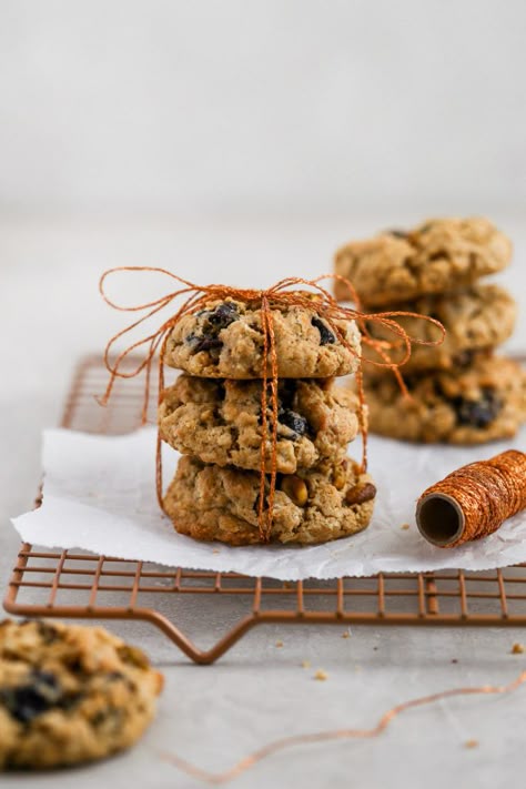 Pistachio Oatmeal Cookies, Pistachio Oatmeal, Cherry Pistachio, Pistachio Cookies, Chocolate Oatmeal Cookies, Chocolate Oatmeal, Oatmeal Raisin Cookies, Ginger Cookies, Oatmeal Raisin