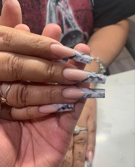 Grey Nail Ideas Acrylic, Gray Nails With Design, Gray Nail Ideas Acrylic, Grey Nail Ideas, Nail Ideas Acrylic, Grey Nail, Nails With Design, Grey Nails, Nail Piercing