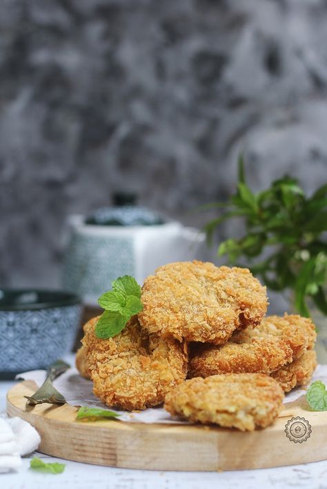 Nugget Photography Food, Chicken Nugget Photography, Nugget Photography, Banana Nugget, Nugget Pisang, Asian Pork Recipes, Chicken Nugget Recipes, Food Art Photography, Food Photoshoot