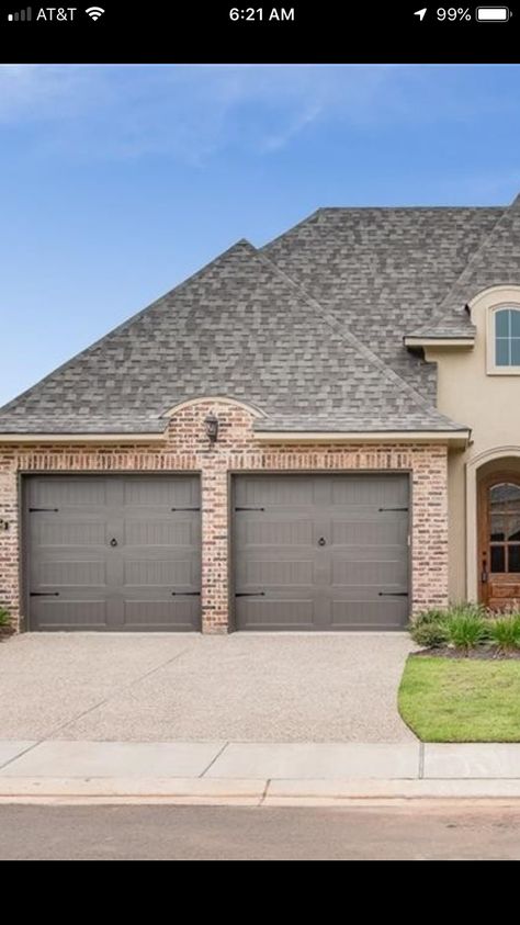 Garage Door With Red Brick House, Roof Colors With Red Brick, Garage Doors Red Brick House, Red Brick Garage Door Color, Stucco And Red Brick Exterior, Red Brick And Stucco Exterior Houses, Brick House Garage Door Color, Brick House Garage Door, Garage Door Colors With Tan House