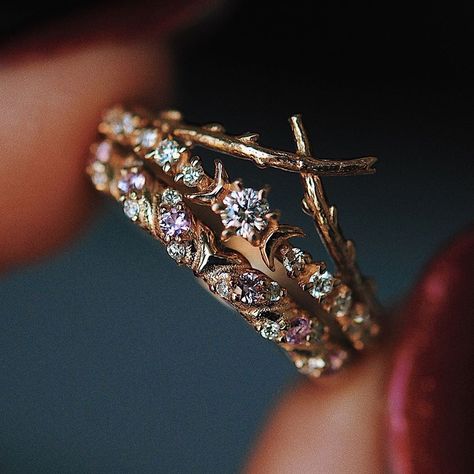 Sofia Zakia on Instagram: “:: NEW :: Saturn’s Garland Ring! 🌸🌿 I always saw Saturn's rings as a sort of floral garland suspended around her hips. Love her in a flat…” Garland Ring, Magic Circles, Sofia Zakia, Witch Rings, Sparkling Stars, My Spirit, Sapphire Color, Floral Garland, Star Ring