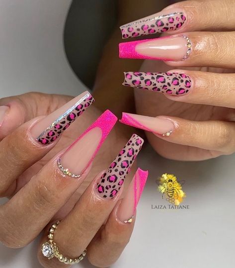 Pink Animal Print Nail Designs, Hot Pink Animal Print Nails, Leopard And Pink Nails, Multicolor Nail Art Designs, Fucsia Nails Design, Nails Fucsia Hot Pink, Nail Art Fucsia, Hot Pink Cheetah Nails, Cheetah Acrylic Nails