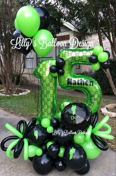 Billie Eilish Themed Birthday Party, Billie Eilish Birthday Party Ideas, Gamer Balloons, Songs Friends, Smile Cake, Billie Eilish Birthday, Sweet 16 Party Themes, 7th Birthday Party Ideas, Alien Party