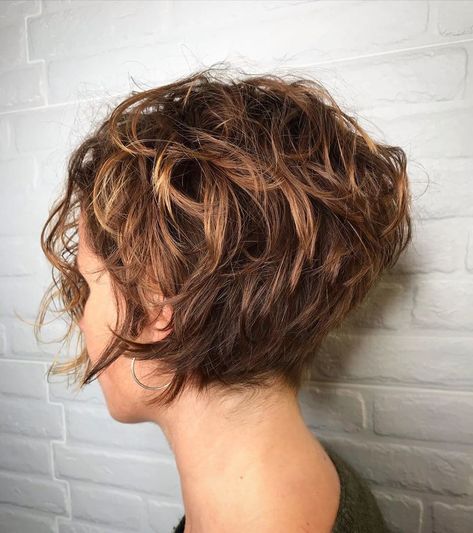 20 Perfect Looks For Short Curly Hair - StylesRant Womens Curly Short Haircut, Curly Reverse Bob Haircut, Curly Bob Hairstyles 2023, Best Haircut For Fine Curly Hair, Short Hairstyle Women Curly Hair, Concave Bob Hairstyles, Curly Hairstyles Short, Bobbed Hairstyles With Fringe, Short Curly Bob Hairstyles