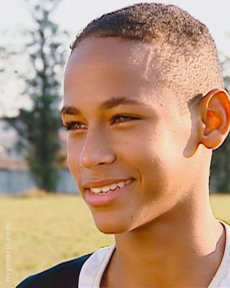 There was no U-10 team at SantosFC when they discovered Neymarjr as a kid. 🤔 ⭐So they created one for him! 🌟 They did not fail - Neymar won all the trophies for the club.🏆🏆🏆🏆🏆🏆🏆 #StoryOfTheLegend Neymar Kid, Christmas Competitions, Neymar Football, Cute Reptiles, Messi And Ronaldo, Dream Boyfriend, Disney Collage, Love My Boyfriend, Neymar Jr