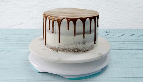 Fault Line Cakes, Milk Chocolate Frosting, Betty Crocker Cake Mix, Fishing Cupcakes, Betty Crocker Cake, Salted Caramel Frosting, Devil's Food Cake, Succulent Cake, Devils Food Cake Mix Recipe