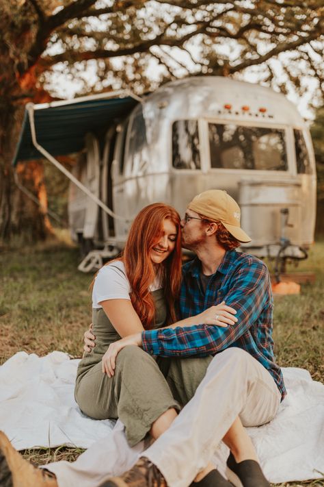 Airstream Family Photoshoot, Airstream Couples Photoshoot, Airstream Photoshoot, Camper Photoshoot, Camper Couple, Camping Photo Ideas, Airstream Rental, Camping Photoshoot, Camping Couples