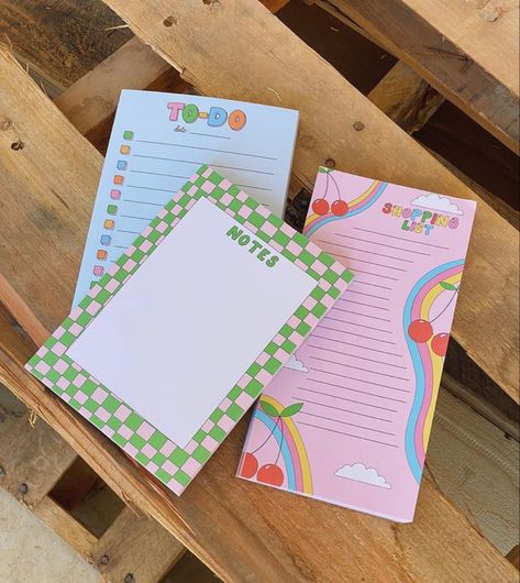 Notepads Design Ideas, Notepad Aesthetic, Aesthetic Notepad, Notepad Design, Trendy Stationery, Cute Notepad, Memo Pad Design, Colorful Stationery, Note Pad Design