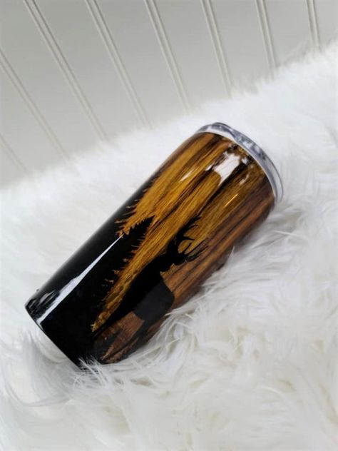 Wood Grain Tumbler, Hunting Tumbler, Birthday Man, Tumbler Christmas, Vinyl Tumblers, Glitter Tumbler Cups, Custom Tumbler Cups, Tumbler Cups Diy, Diy Cups