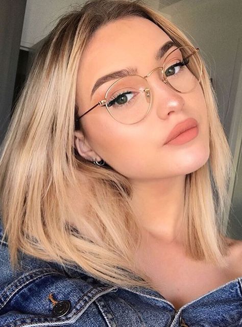 Fashion Glasses Frames, Glasses Makeup, Cute Glasses, Trendy Makeup, School Looks, Wearing Glasses, Beautiful Makeup, Ombre Hair, Blonde Highlights