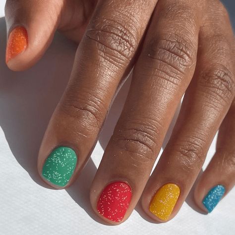 15 Gradient Nail Looks That Span the Color Spectrum Multicolor Gel Nails Short, Spring Skittle Nails, Spring Multi Colored Nails, Skittle Nails Color Combos, Subtle Rainbow Nails, Fall Skittle Nails, Skittles Manicure, Skittle Manicure, Skittles Nails