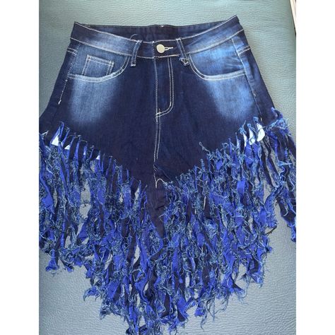 New Without Tags Stylish Blue Jean Shorts. Distressed Fringe Design. Perfect For Casual Wear. Waist Approximately 12.5inches Rise Approximately 10 Inches Fringe Jean Shorts, Colored Denim Shorts, Floral Denim Shorts, Versace Shorts, Fringe Jeans, Black Jean Shorts, Sassy Hair, Embellished Jeans, Floral Denim