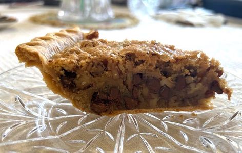 Best Bar Cookies, Tollhouse Pie, Derby Pie Recipe, Kentucky Derby Pie, Flaky Pie Crust Recipe, Chocolate Chip Pie, Derby Pie, Frozen Pie Crust, Frozen Pie