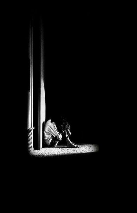 طابع بريدي, Alone Photography, Foto Art, Dark Photography, Black N White, 인물 사진, Light And Shadow, White Photography, Black And White Photography