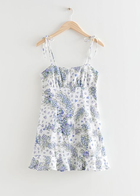 Wishlist Summer, Basics Outfit, Girls Floral Dress, Strappy Mini Dress, Preppy Dresses, Blue Florals, Grad Dresses, Beauty Clothes, School Shopping