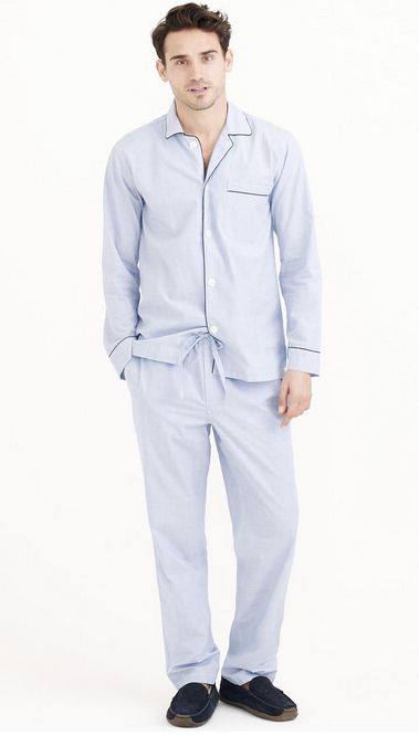 Every guy needs a comfy cotton pair of pjs. Set him up with the pima cotton Poplin Pajama Set from J Crew, which you can nab for $69.50. Night Dress For Man, Mens Nightwear, Best Pajamas, Mens Boxers, J Crew Men, Women Nightwear, Christmas Gifts For Men, Boys Pajamas, Mens Style