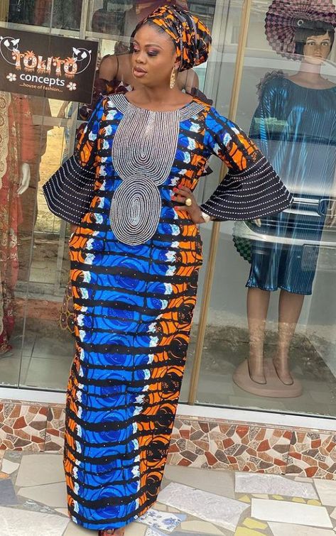 Owanbe Styles, Kaftan Styles, Stylish Naija, Corset Styles, Long African Dresses, Best African Dresses, African Fashion Skirts, Beautiful Days, African Wear Dresses