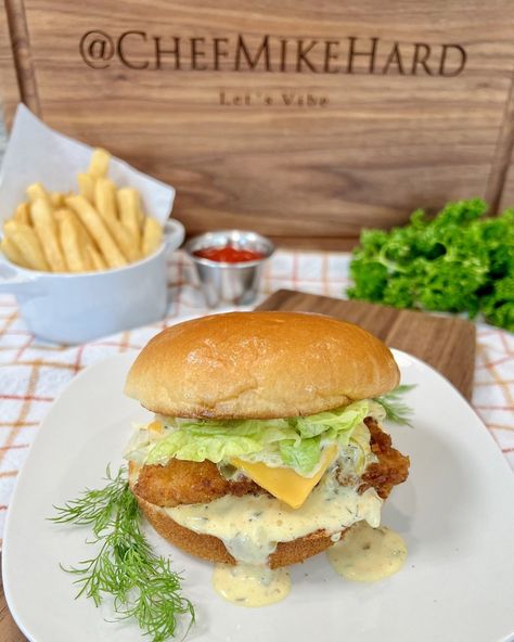 McDonald's Copycat Filet-O-Fish Sandwich — @chefmikehard Recipes! Fish Sandwich Recipes, Crispy Fish, Brioche Bun, Homemade Tartar Sauce, Battered Fish, Fish Sandwich, Tartar Sauce, Brioche Buns, Fish Fillet