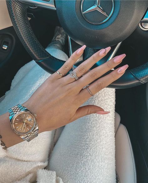 H.e.r Style, Coast Fashion, September Nails, Celebrity Nails, Nail Jewels, Nail Art Instagram, Coffin Shape Nails, Best Nail Art, Sparkle Nails