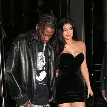 Kylie Jenner Black Dress, Kylie And Travis, Kylie And Travis Scott, Kylie Jenner Hair Color, Kylie Jenner Black, Stile Kylie Jenner, Kylie Travis, Trajes Kylie Jenner, Kylie Jenner Look