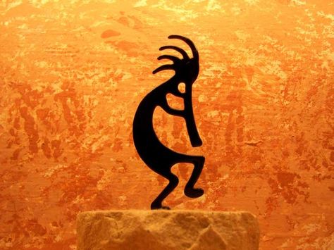 Ancient hunters painted the sections of their cave dwellings where singing, humming and music sounded best. Music is powerful Kokopelli Meaning, Native American Gods, Kokopelli Art, Cave Drawings, Native American Flute, Music Symbols, American Gods, Fabric Wall Hanging, Music Tattoo