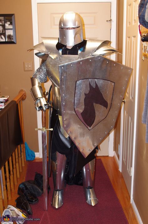 Jonathan: I saw the costume contest listed on your website. Attached are pictures of the Medieval Knight costume I made for this year. If it is all right I would like... Diy Knight Costume, Knight Halloween Costume, Adult Costumes Diy, Medieval Knight Costume, Diy Costumes Kids Boys, Knight Halloween, Diy Pirate, Knight Birthday Party, Pirate Costume Diy