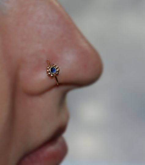 Gold 2mm Sapphire NOSE RING // Small Hoop by PjCreationsStudio Fancy Nose Ring, Nose Rings Gold, Nose Jewels, Forward Helix Earrings, Nose Ring Jewelry, Tragus Ring, Ear Piercings Tragus, Nose Piercing Hoop, Tragus Hoop