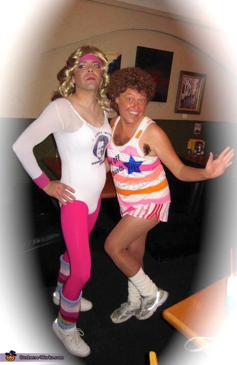 Darcie: I have been wanting to do Richard Simmons for many years and finally tackled it. I wanted it to be funny and over the top just like he is in... Richard Simmons Costume, Richard Simmons, Funny Halloween Costume, Homemade Costume, Costume Works, Homemade Halloween Costumes, Halloween Costume Contest, Halloween 2016, Homemade Halloween